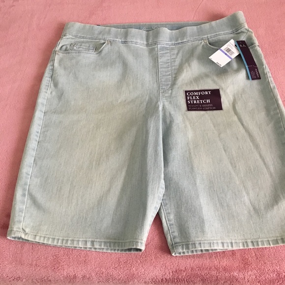 avery shorts by gloria vanderbilt